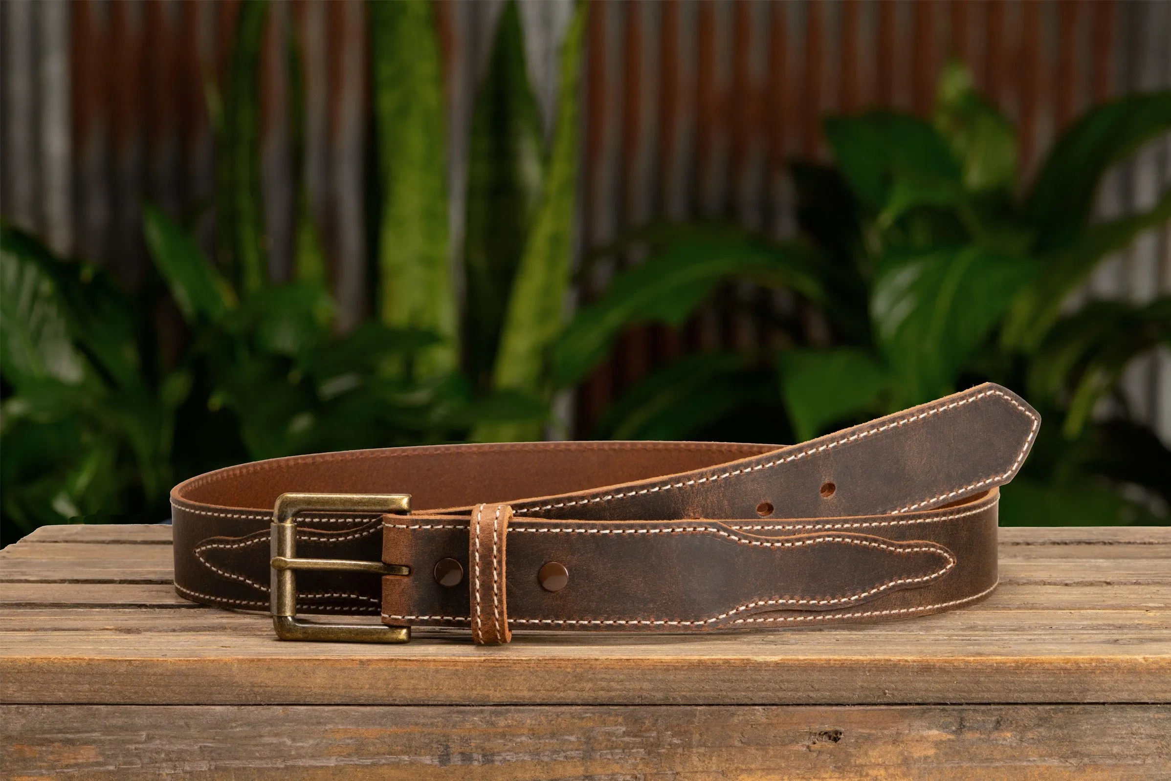 The Crazy Horse: Men's Oil Tanned Stitched Leather Belt 1.50" With Scalloped Ends