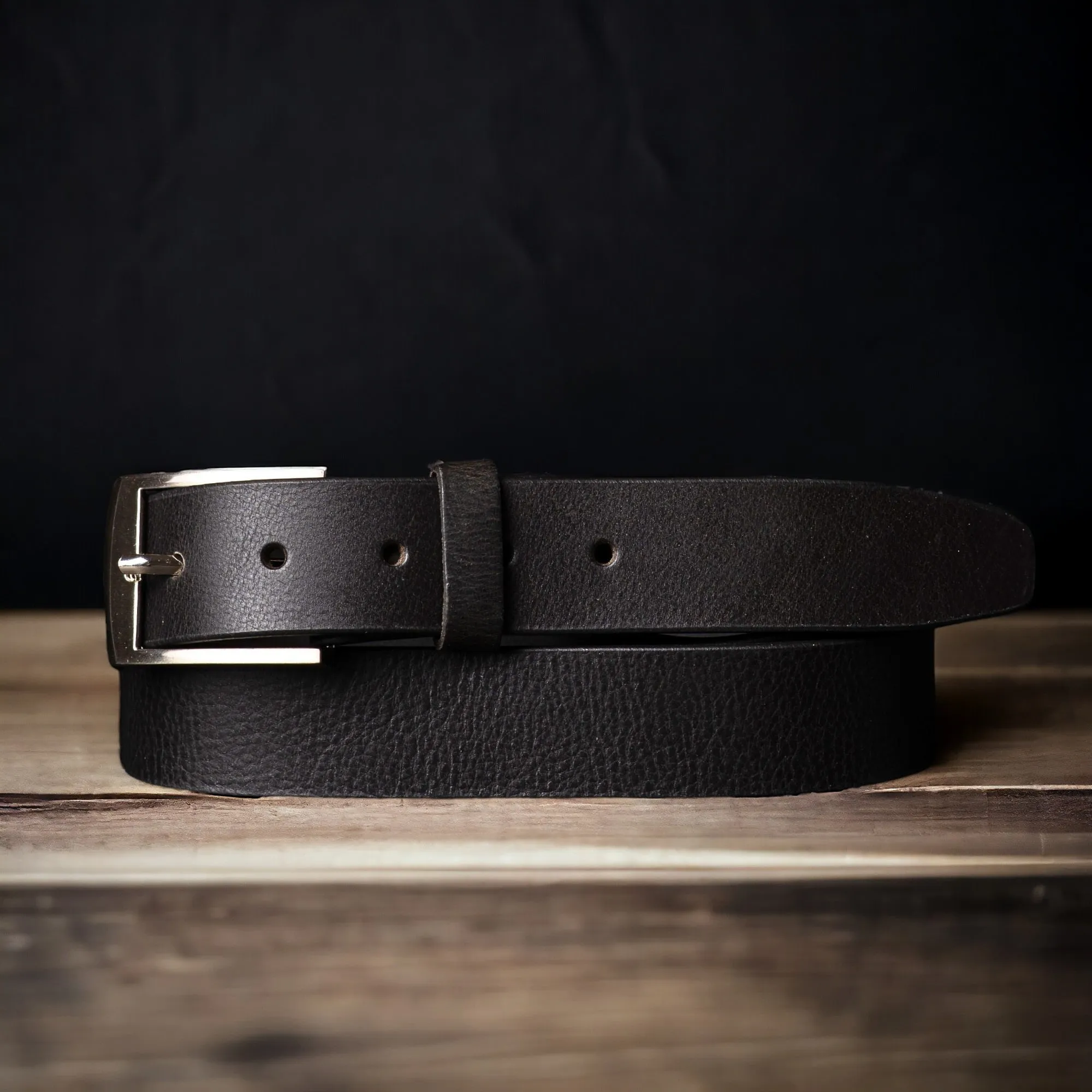 The Crest Belt - Slim Black 100% Full-Grain Leather Belt